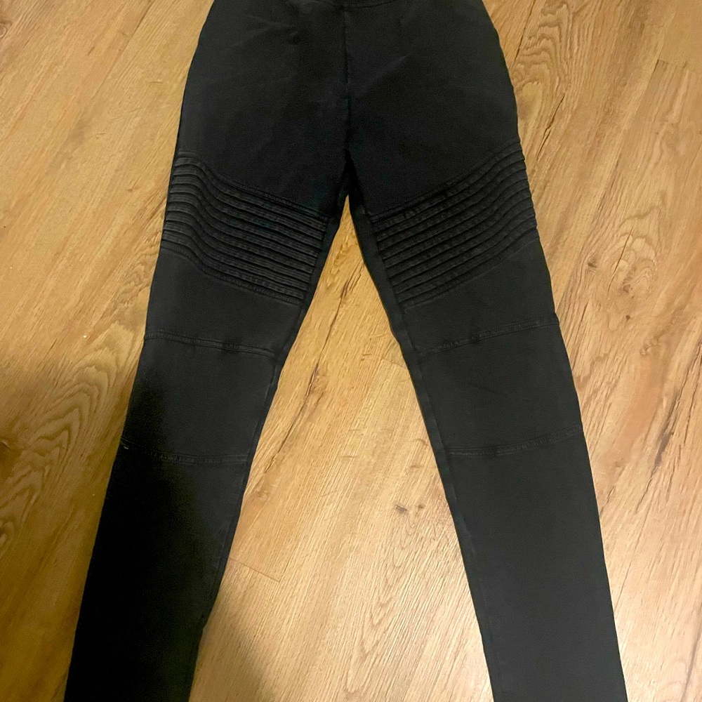 Black Leggings/jeggings. XS but stretchy. Brass Plum/Nordstrom